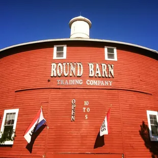 Round Barn Trading Company