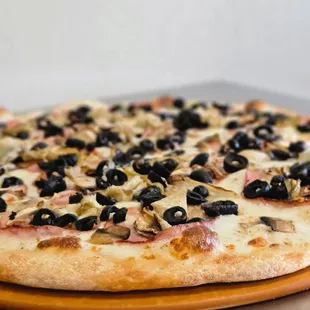 Capricciosa pizza