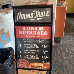 Falsely advertised lunch special.  No longer includes a side salad and is $9.48 even though the sign says otherwise