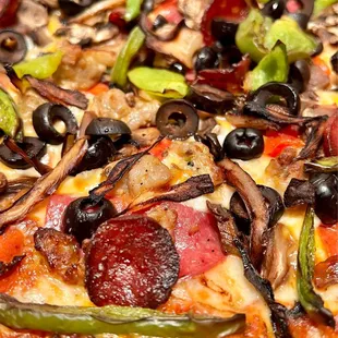 King Arthur's Supreme Pizza. Love a pizza with lots of toppings and this is the perfect example of that.