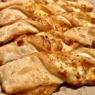 Garlic Parmesan Twists. Buttery with a healthy dose of garlic and parmesan on top.