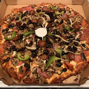 Large Supreme... got an unexpected 15% Off coupon w/ Yelp check-in. Nice.