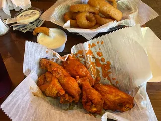 Station 20 Tap & Table