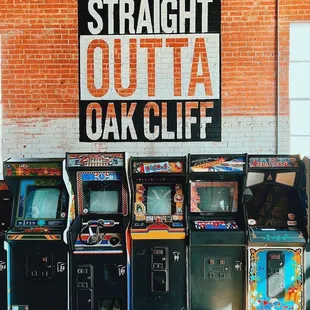Retro arcade games