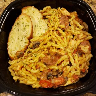 Gemelli Chicken Pasta, no extra cheese
