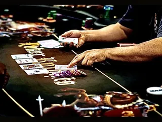 Poker Knights CardHouse