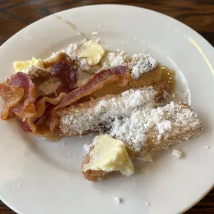 Fresh and tasty French toast