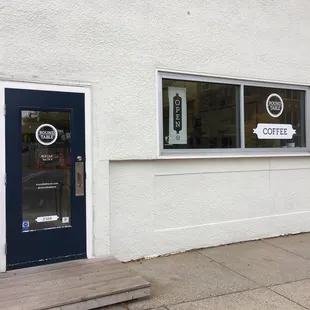 OK, so another shot of the entrance.  Easy to miss.