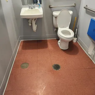 Super clean bathrooms