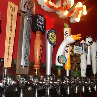 16 rotating beer taps!