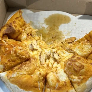 Small buffalo chicken pizza