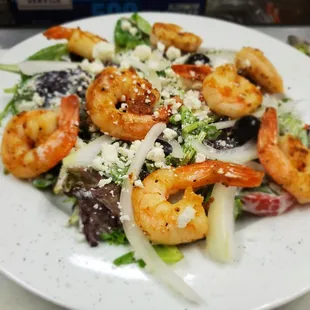 Shrimp Greek salad