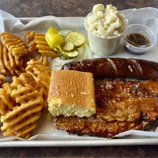 Brisket and Texas sausage with fries and white mac &amp; cheese