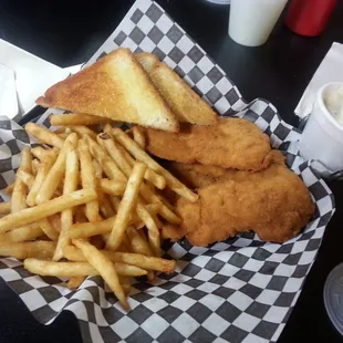 Chicken strip basket