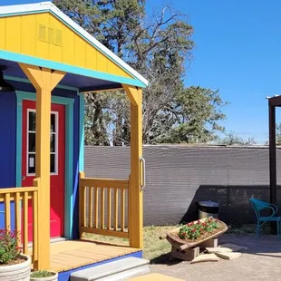 They will bring food out if you can't use the stairs and have a number to call posted outside. Pleasant seating too.