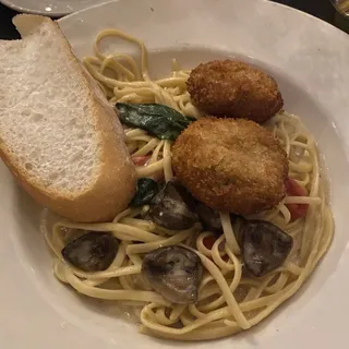 Crab Cake Pasta
