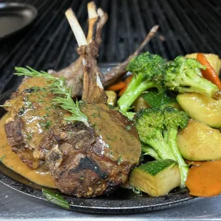 Lamb chops with mixed veggies