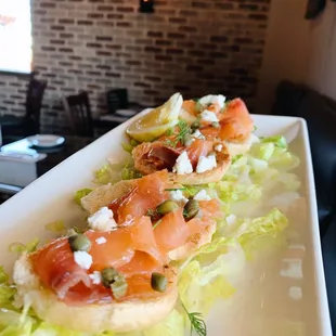 salmon bruschetta