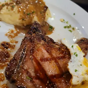 Garlic Smoked Pork Chops