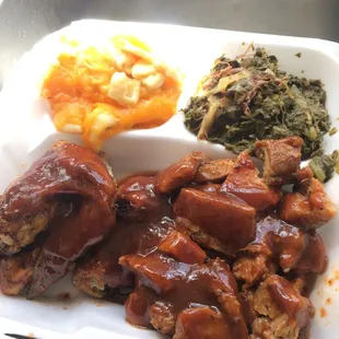 Bbq pork &amp; chicken combo $15 (comes w/baked beans,  bread &amp; drink)