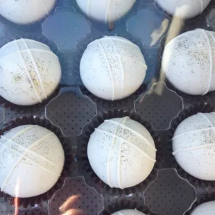 Yummy cake pops minus the stick!