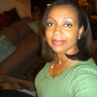 Sara L.