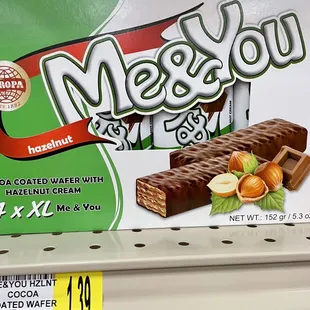 \ (*‿*) /  Love all hazelnut cream wafers with chocolate.