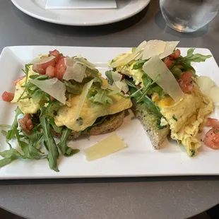 Avacado toast - pretty good!