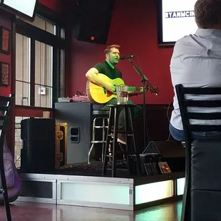 Ryan McIntyre live Thursdays 7PM