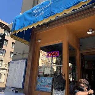 Time to go... outside of Roxannes