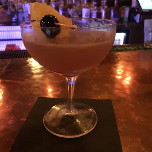 Honey infused Bee&apos;s Knees with Empress 1908 gin.