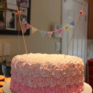 Beautiful cake for my daughter&apos;s first birthday!
