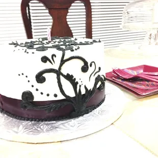 Zeena&apos;s Awesome Strawberry birthday cake
