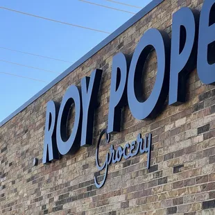 Beautiful Neighbhood market and patio dining!