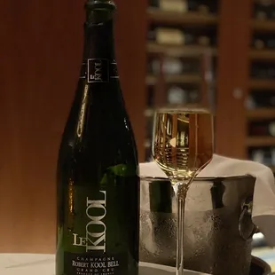Le Kool Champagne!!