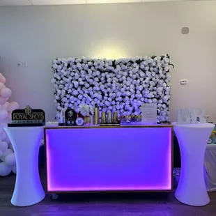 Royal Bartending