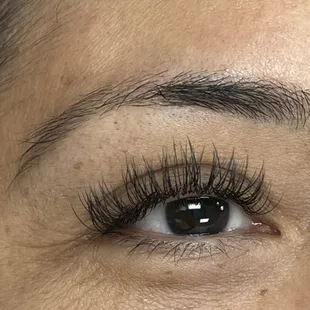 Classic eyelash extensions