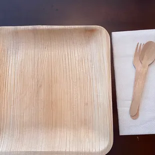 Natural fiber plate and wooden silverware