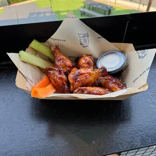 Barbecue sweet and Smokey wings