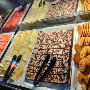 Delicious dessert bar!