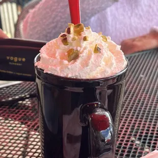 Pistachio coffees worth almond milk.