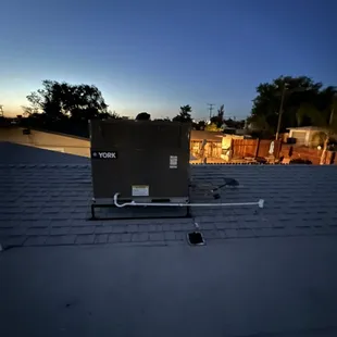 New 2 ton york unit