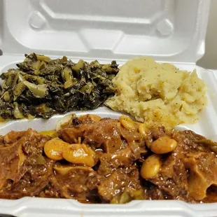 eef and vegetables in a styrofoam container