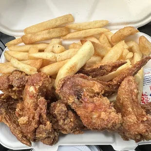 I asked for 4 wings and fries. They gave me 5 because the wings are so tiny
