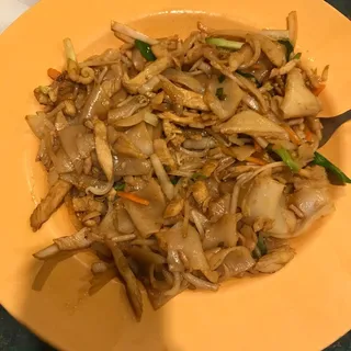 N2. Stir Fried Flat Noodles