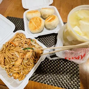 Chicken N2. Chow Mein with Meat and Vegetables tofu E2. Stewed Chinese Cabbage with Tofu P3. Steamed Buns