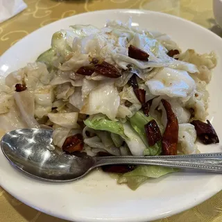 I02. Sauteed Cabbage with Chili Sauce