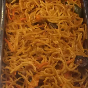 Vegetable lo mein