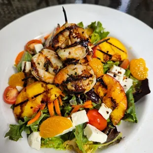 Special of the week! 
Grilled Peach Summer Salad