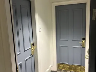 voco St. James Hotel